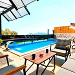 İslamlar 2 Bedroom Secluded With Private Pool Hot Tub