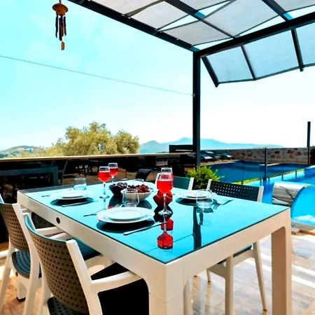 İslamlar 2 Bedroom Secluded With Private Pool Hot Tub Villa Kalkan