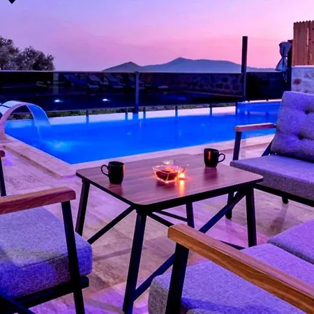İslamlar 2 Bedroom Secluded With Private Pool Hot Tub *