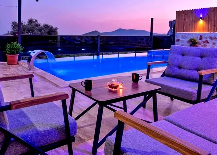 İslamlar 2 Bedroom Secluded With Private Pool Hot Tub *