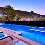 İslamlar 2 Bedroom Secluded With Private Pool Hot Tub Villa *