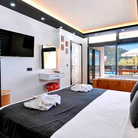 İslamlar 2 Bedroom Secluded With Private Pool Hot Tub Kalkan