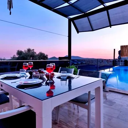 Vila İslamlar 2 Bedroom Secluded With Private Pool Hot Tub *